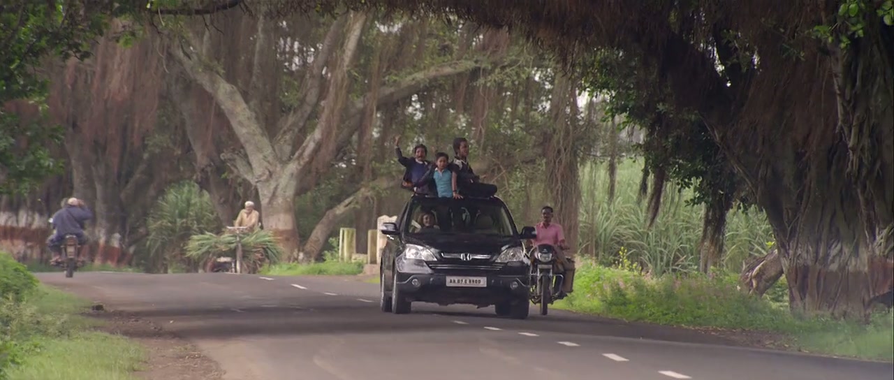 Chaarfutiya Chhokare Screenshot