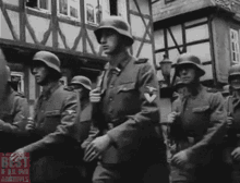 tenor-4.gif