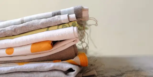 A doua viață a textilelor: Cum să reducem risipa și să dăm o nouă utilitate lenjeriei vechi