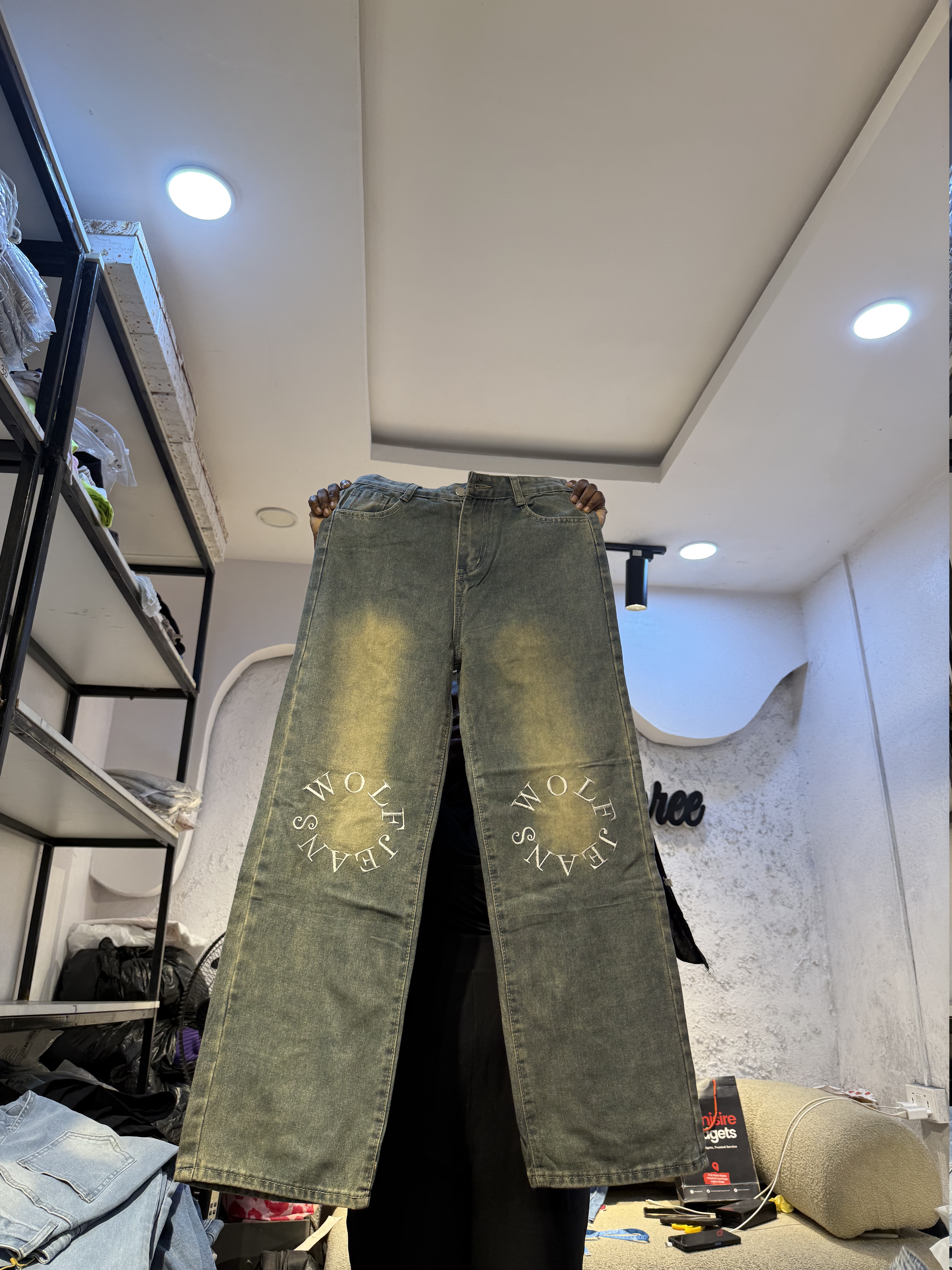Waist 30