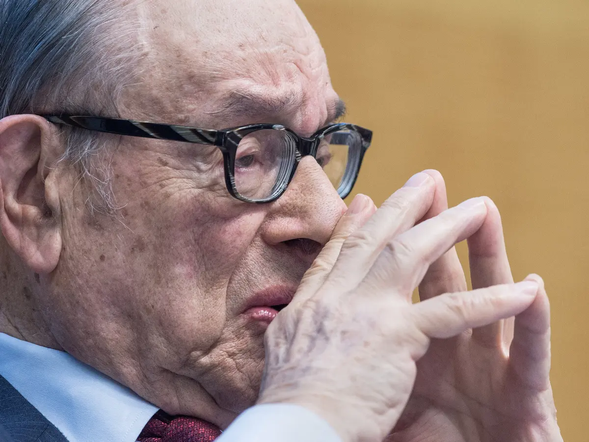 Alan Greenspan, Former Federal Reserve Chair, Dies at 100
