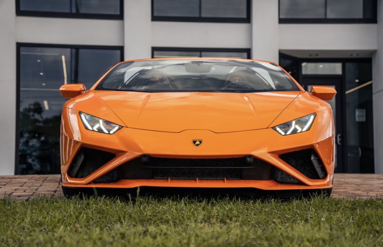 Lamborghini Huracan Evo Spyder photo 3