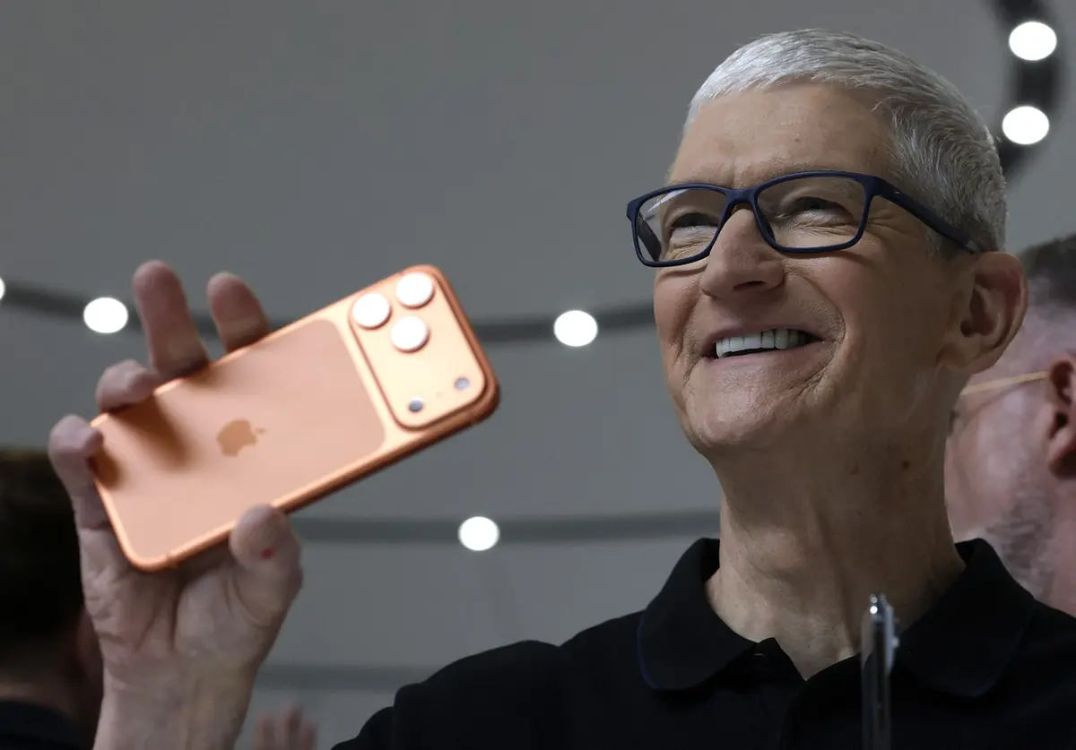 De ce se scumpesc iPhone-urile: explicația șefului Apple