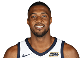 derrick favors.png
