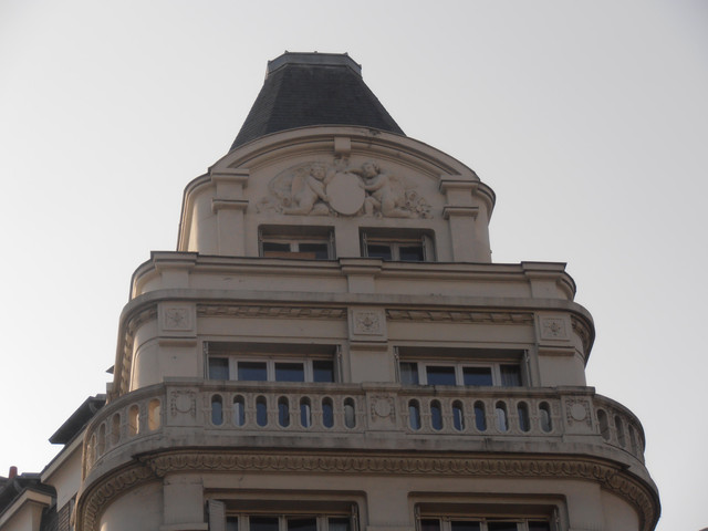 Angle Facade-Av de la République