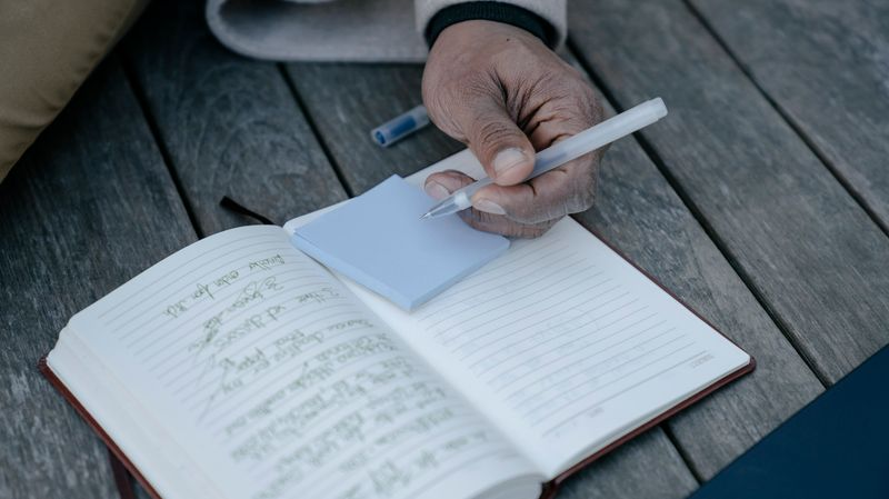 Why Short Stories Are Better Than Long Memoirs for Preserving Memories