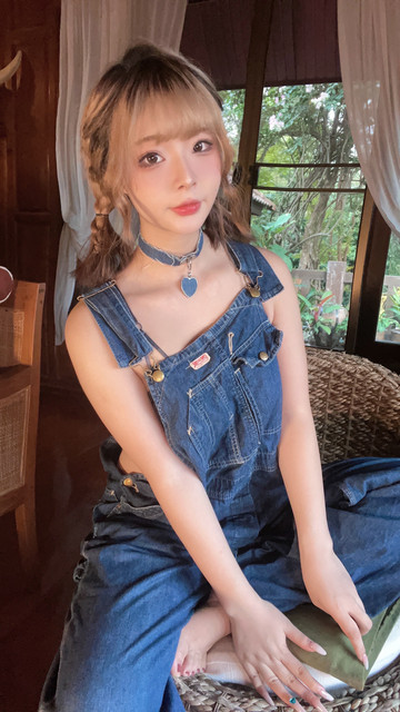 002.jpg