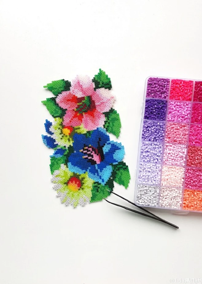 Discover free, easy-to-use Perler bead patterns for beginners and experienced crafters. Get step-by-step designs, tips, and ideas for keychains, 3D crafts, home decor, and more.
