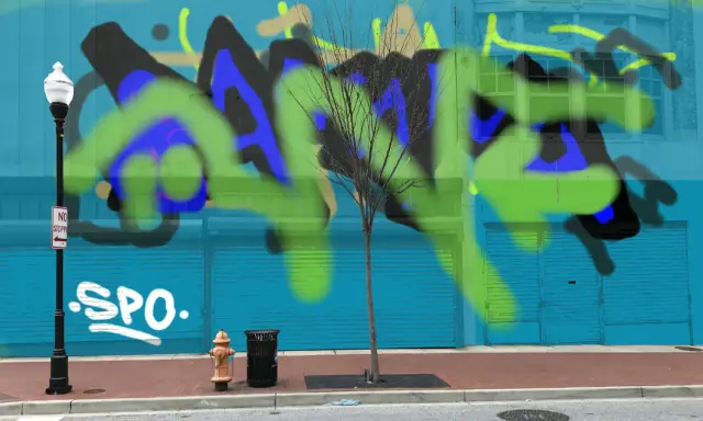 Graffiti artwork by SOLAR
