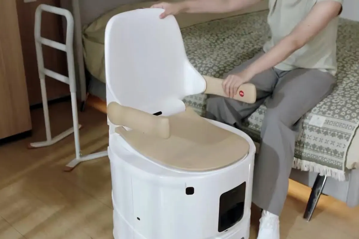 Robotic Self-Driving Toilet Unveiled