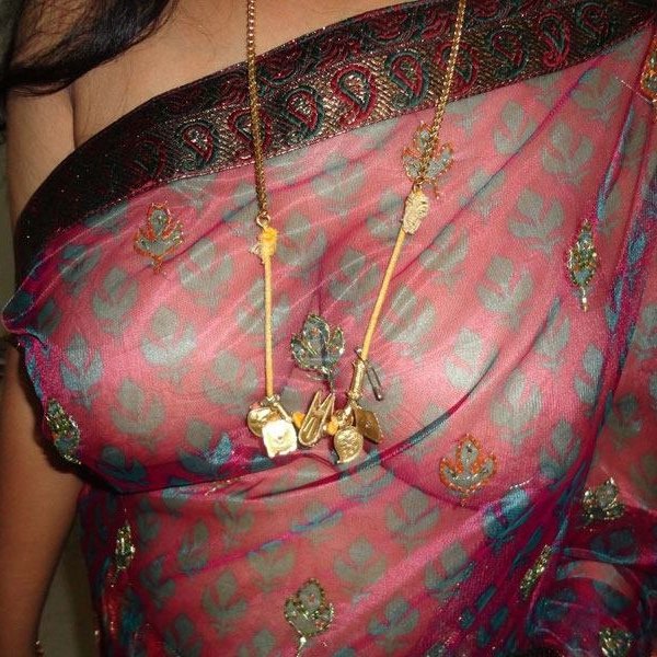 [Image: boobs-jethani-champa-15095573-1325382605...3502-n.jpg]