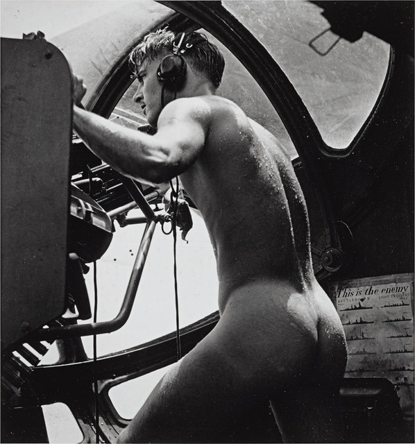 1943