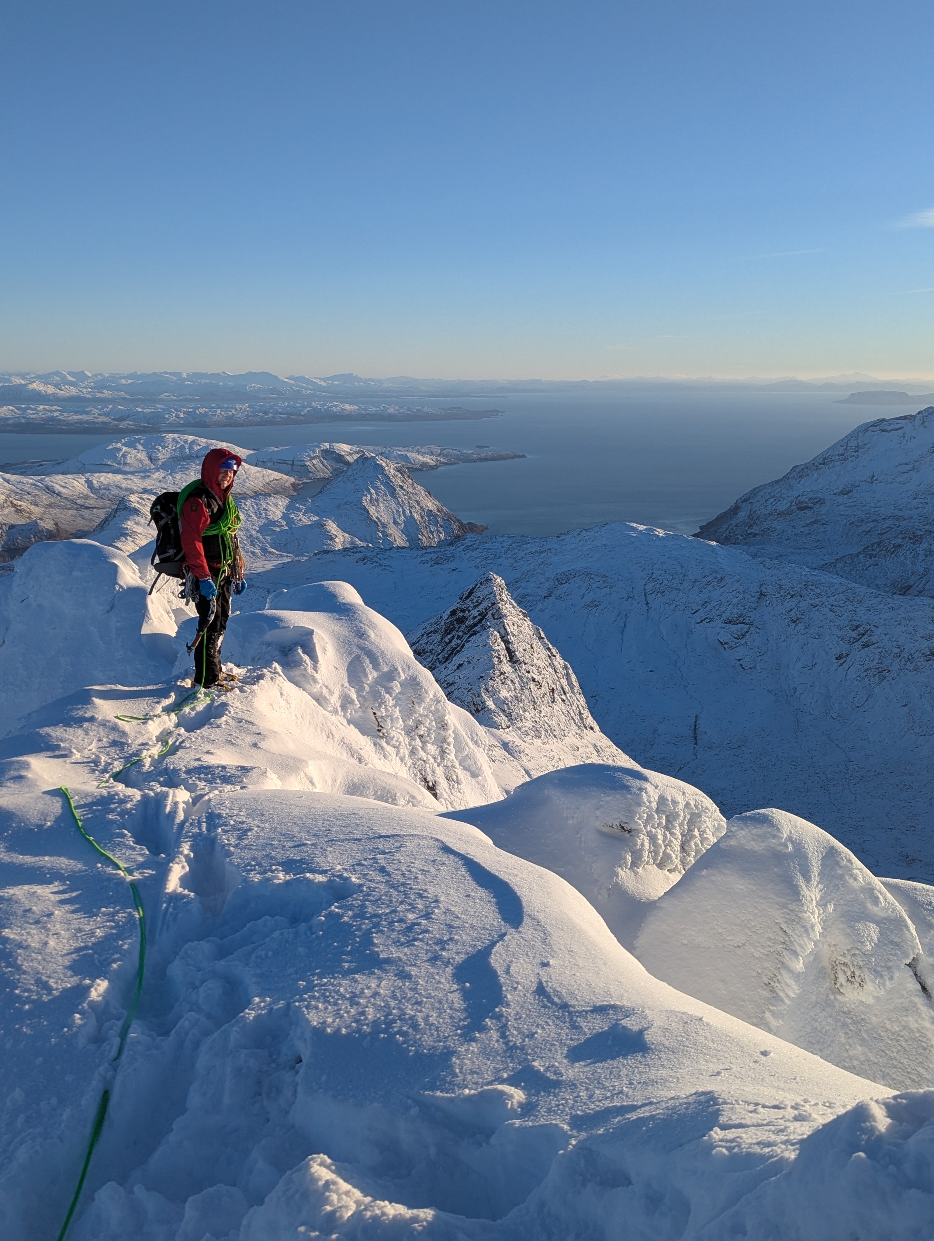 PXL-20250110-144240229