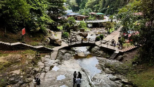 Lata Waterfall17.webp
