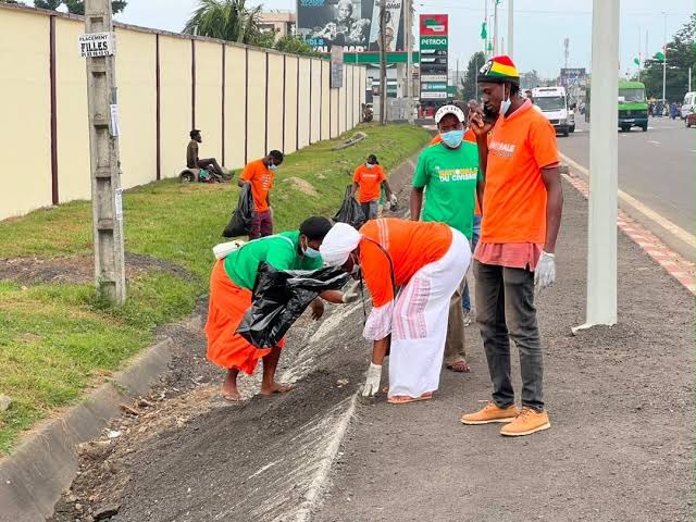 Illustration - Côte d'Ivoire : Yopougon lance la Semaine du civisme et de la propreté avec 500 millions FCFA pour les jeunes