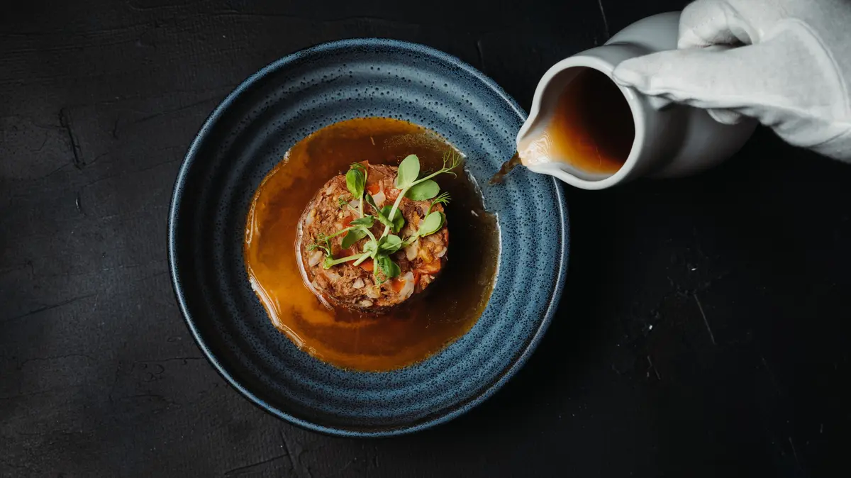 Elevate Your Meals: Simple Tricks for Restaurant-Quality Presentation