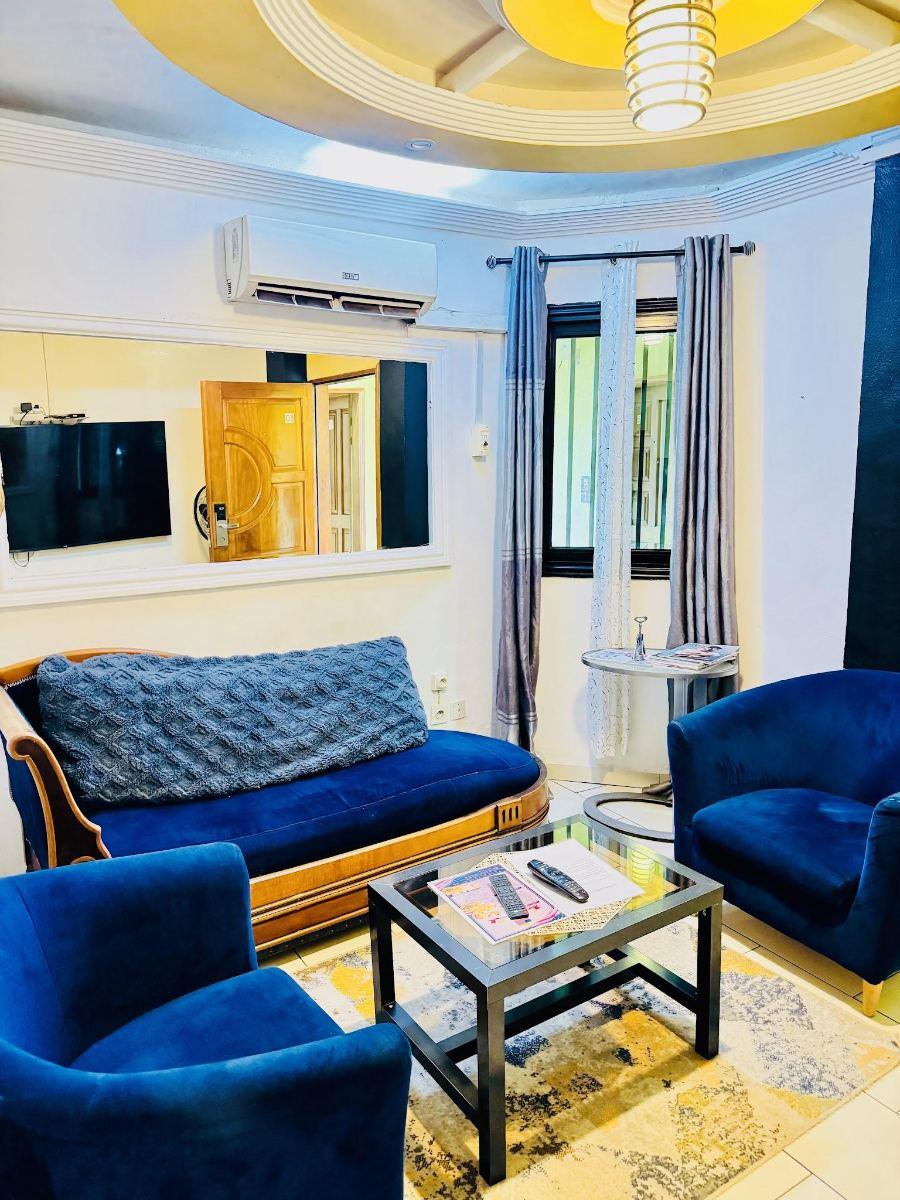 Chambre meublée à louer à Biteng, Yaoundé - 30000 FCFA/nuit