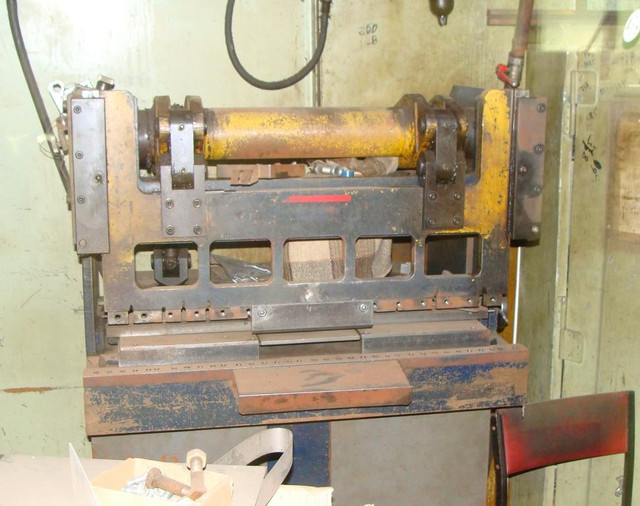 Sheet-Bending-Machine-1.jpg