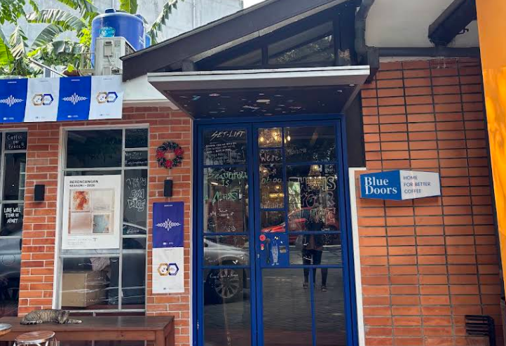 Blue Doors Menteng