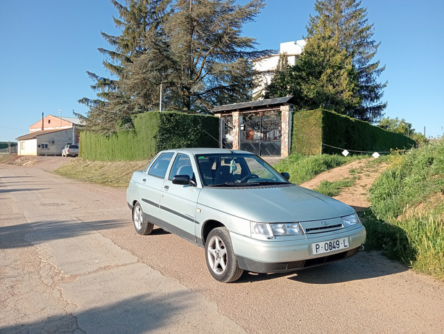 1000157885