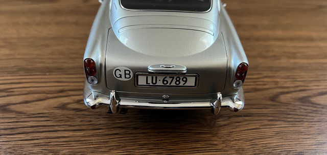 DB5 12.jpg