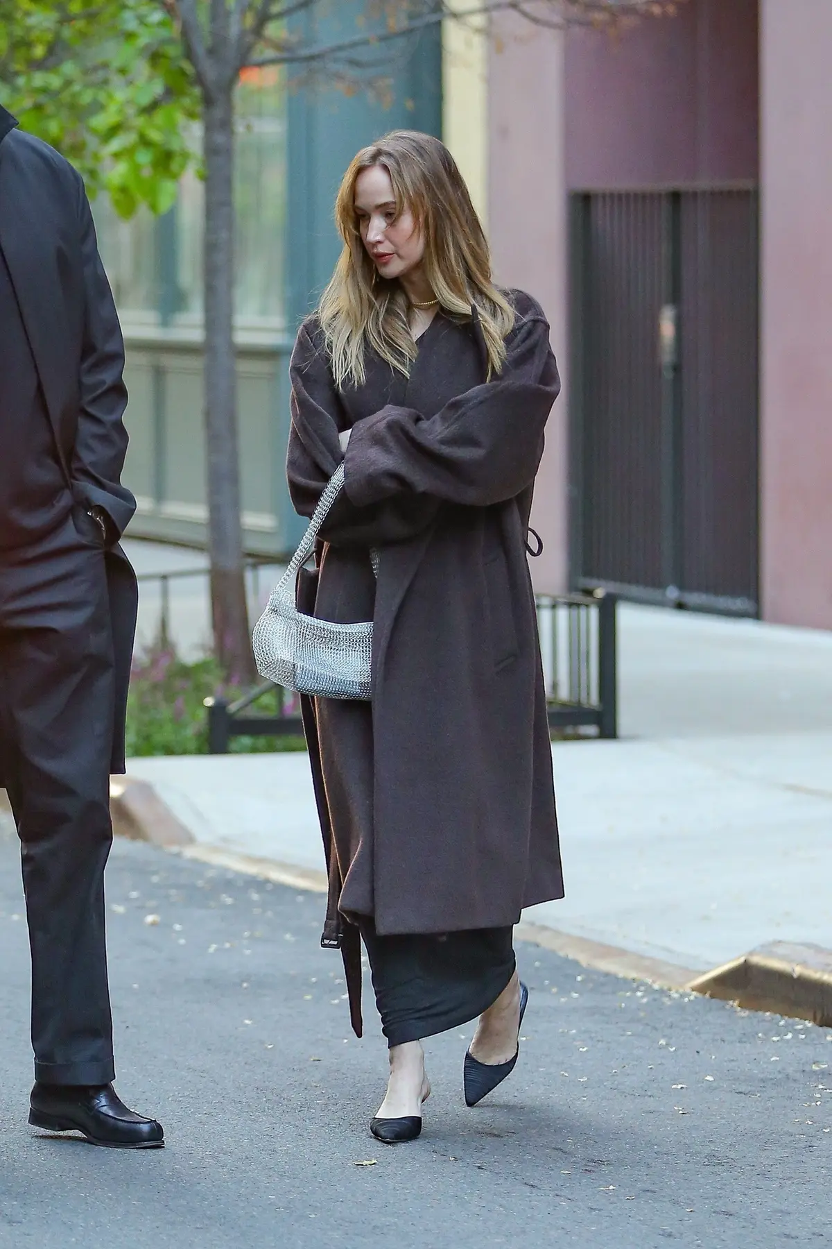 Jennifer Lawrence Expands Her Iconic Bag Collection with a Trendy New Addition