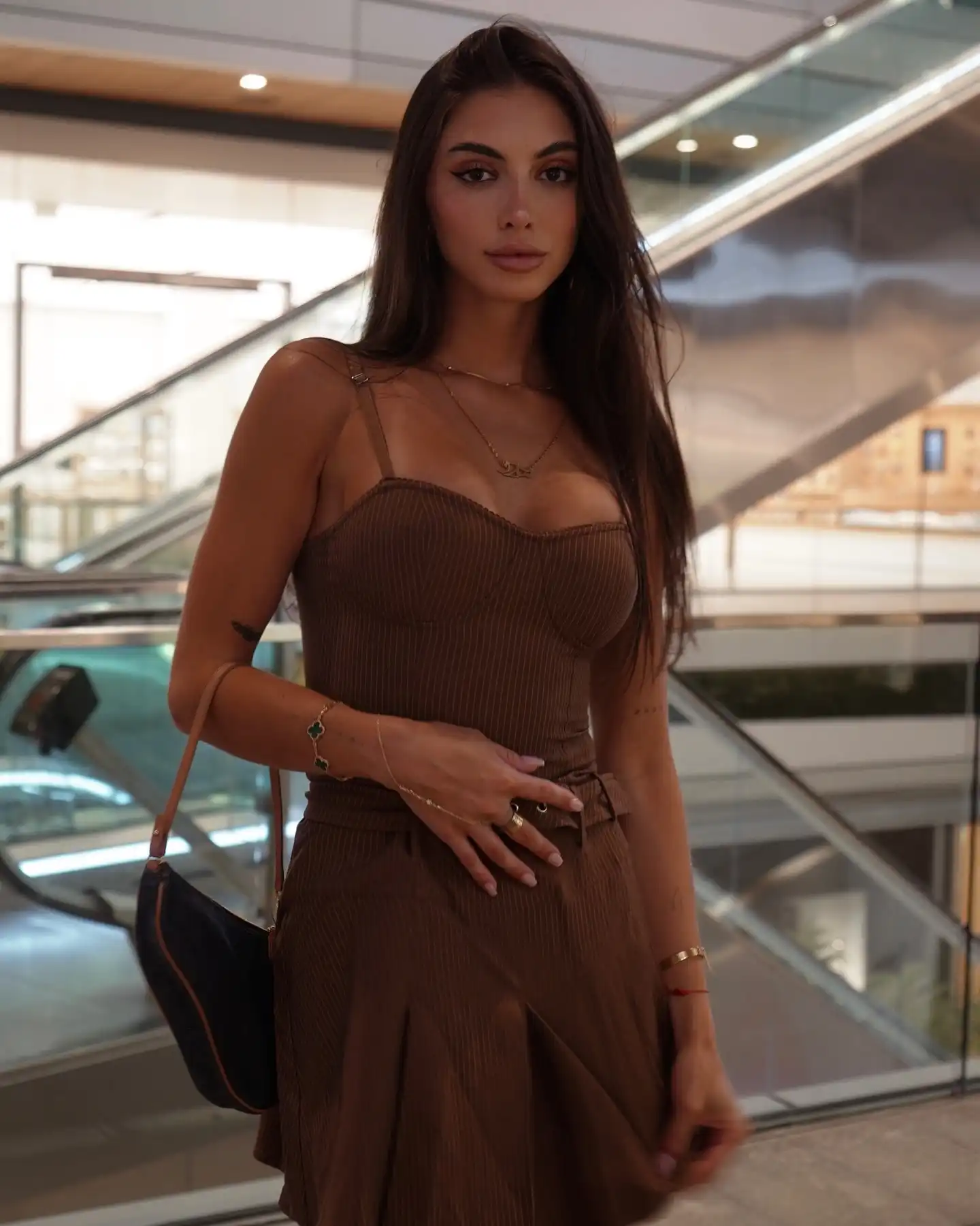 Sara-Maughan-Wallpapers-Insta-Sport-Bio-7