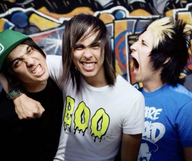 PIERCE-THE-VEIL