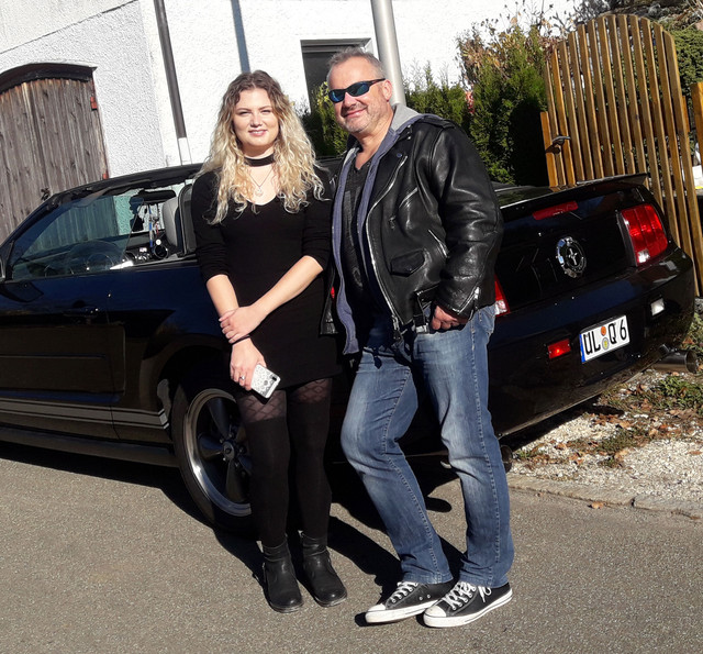 Papa und Zofe Tochter.jpg