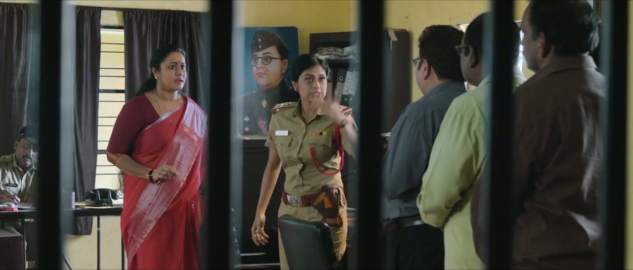 Gangster Gangaraju Screenshot