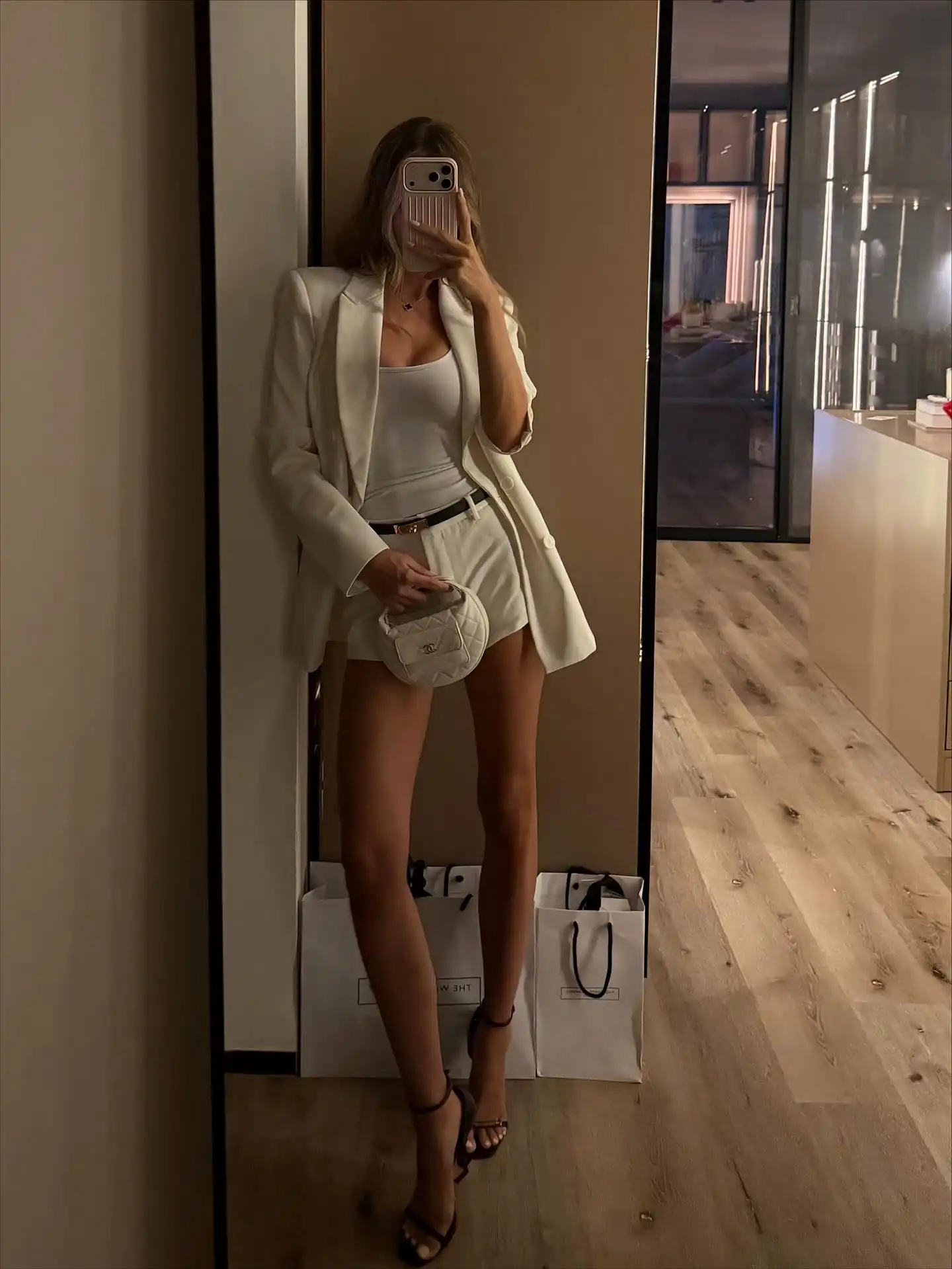 Amelia J Stuart Wallpapers Insta Sport Bio (8)