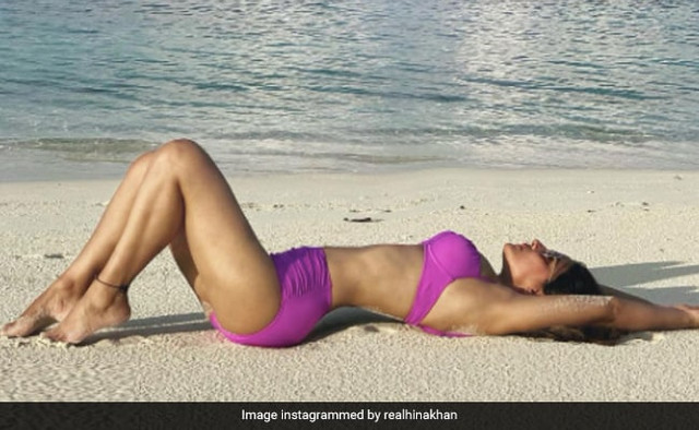 [Image: 0m8a31h-hina-khan-instagram-625x300-05-December-20.jpg]