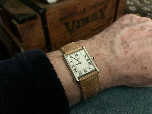 Une Cartier Tank un jour, mais en attendant... IMG-0091