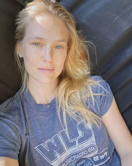Bar-Refaeli-2.png