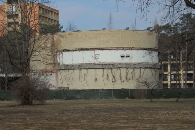 OLYMPUS-DIGITAL-CAMERA.jpg