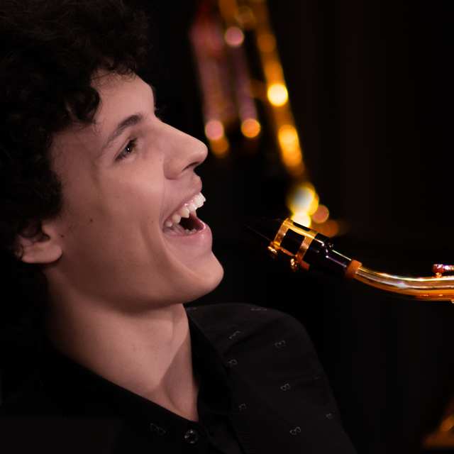 antonio-sax