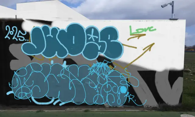 Graffiti artwork by Sumoe