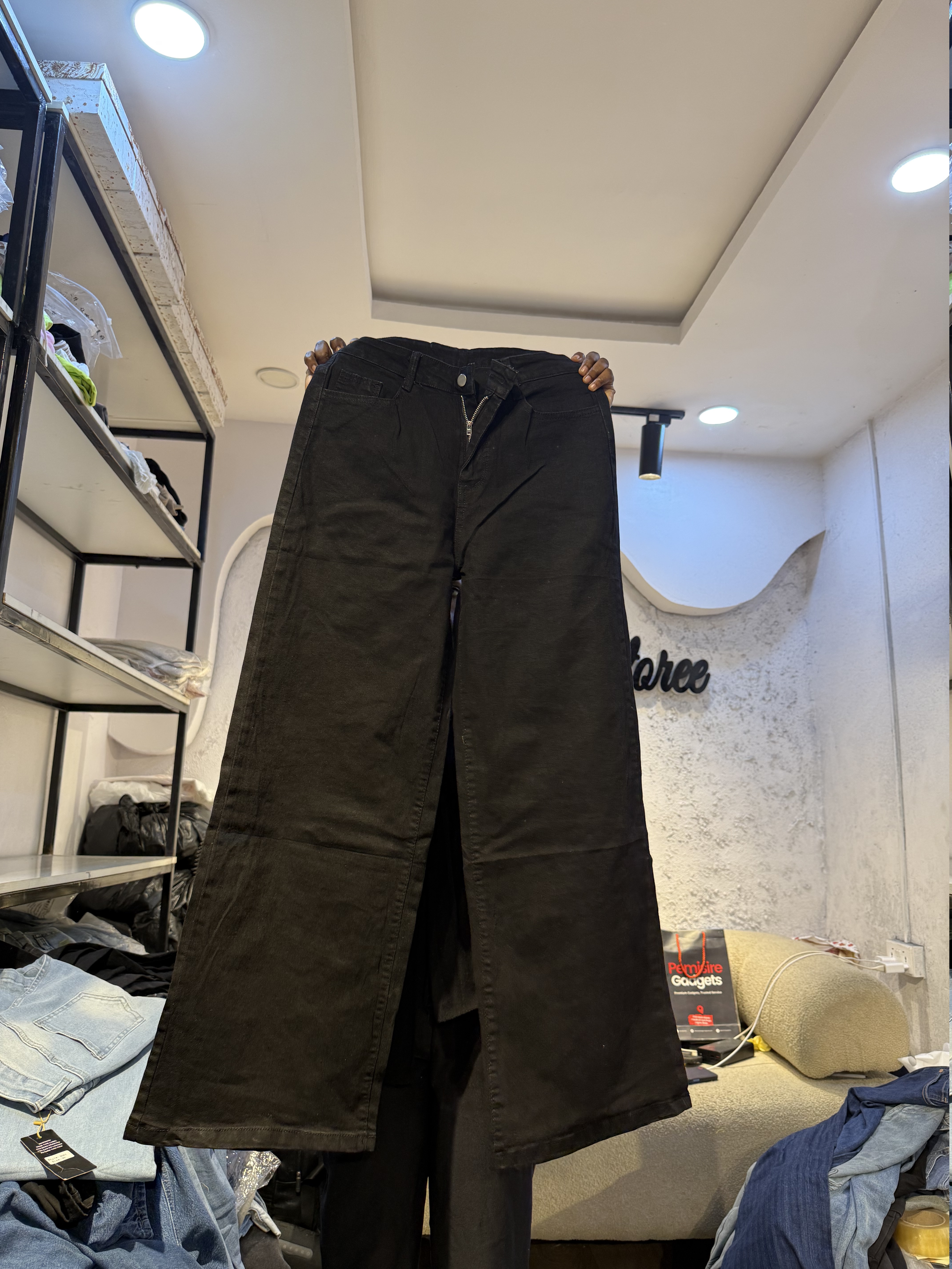 Waist 30