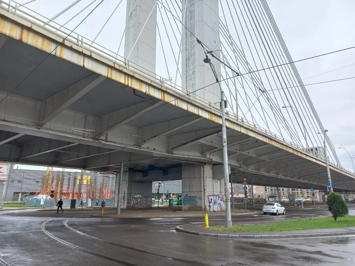 Pasajul Basarab: Circulația tramvaielor va fi întreruptă sâmbătă din cauza reparațiilor ample.