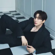 jhelleoct04-1