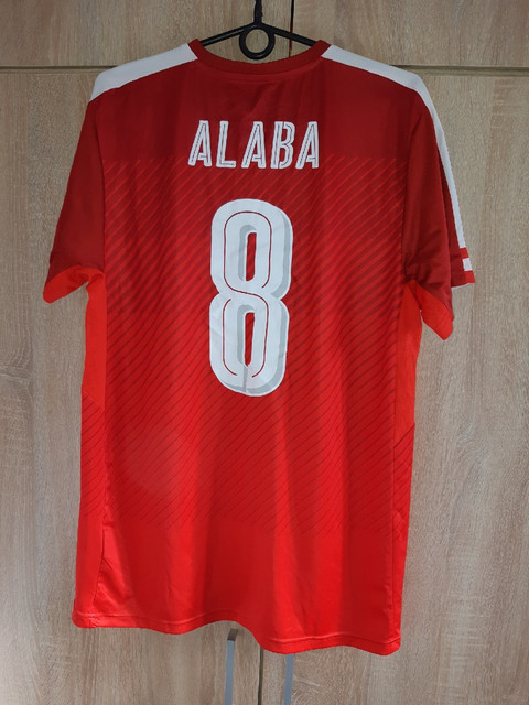au3