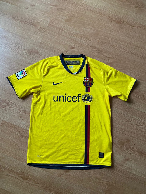barca-08-away2