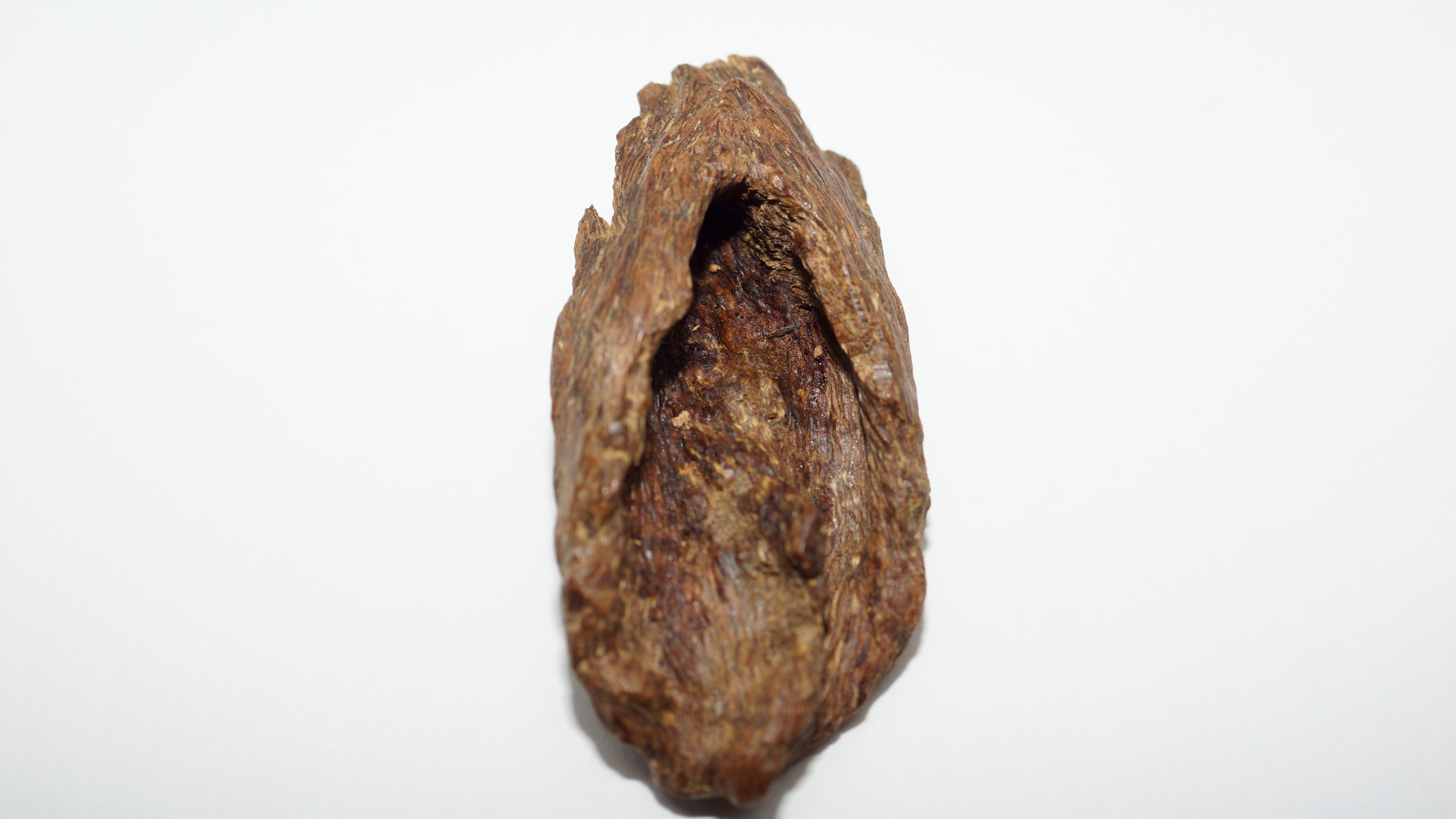 [Ouddict.com] Oud Wood