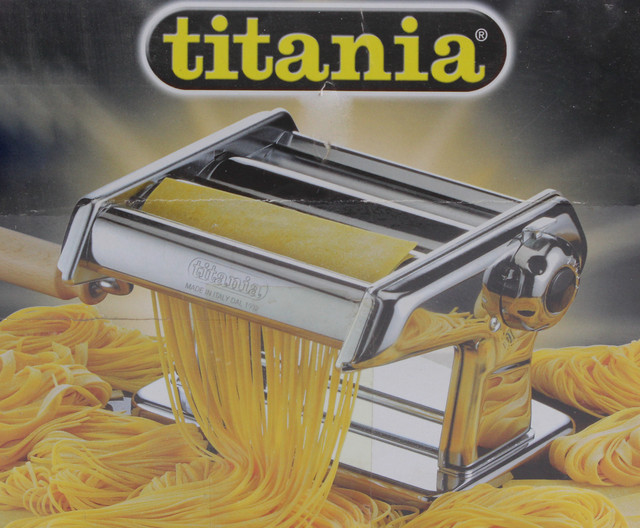 Titania-Pasta-maker-06.jpg