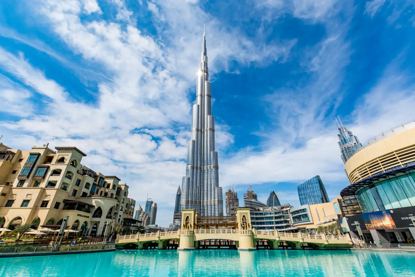 Burj Khalifa and the Dubai skyline at dusk