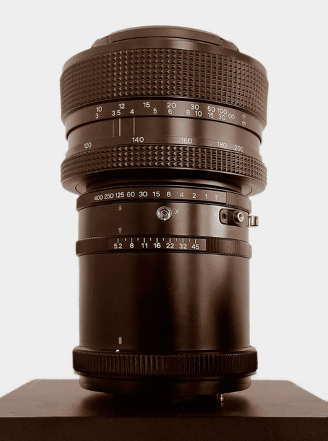 Lens284W.jpg