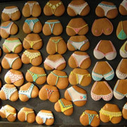 boobsnbuns