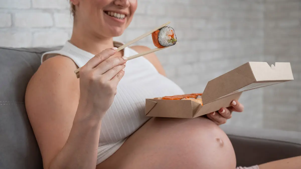 Pot femeile însărcinate să se bucure în siguranță de sushi?