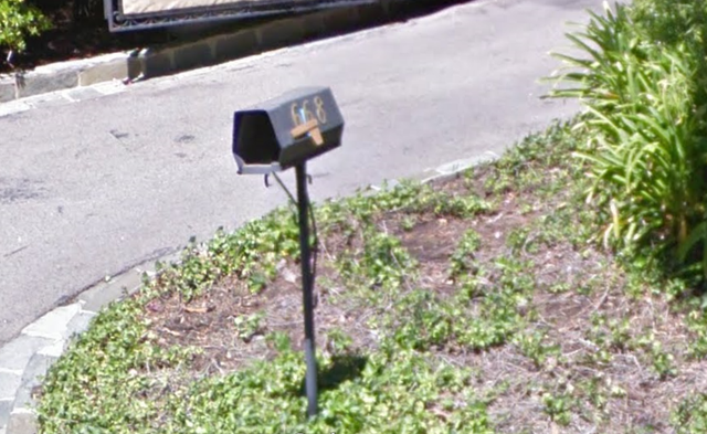 Reagan Mailbox