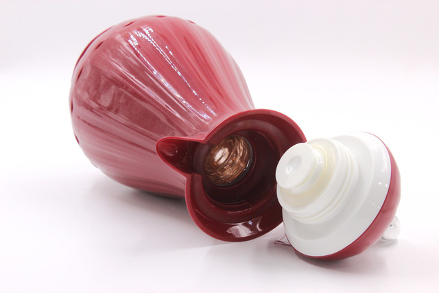 Vaccume-Flask-Red-4.jpg